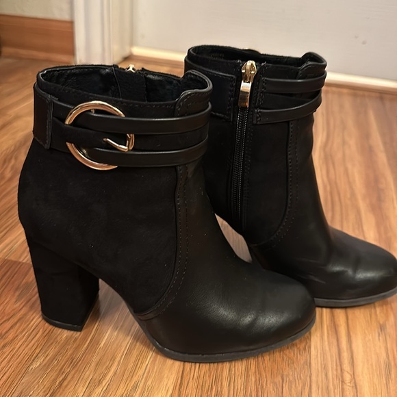 Black Limelight booties size 6.5 - Picture 3 of 9